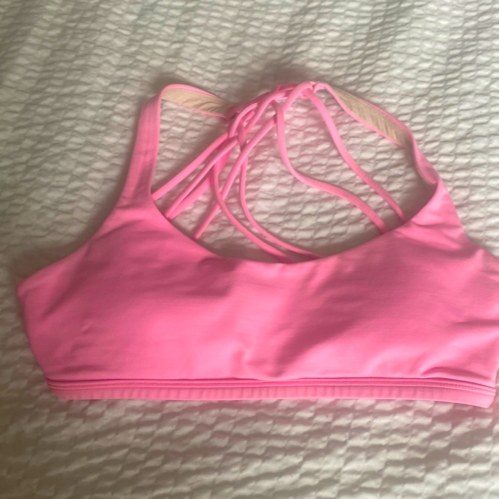 Lululemon sports bra